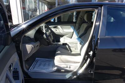 2007 Toyota Camry SE V6   - Photo 9 - Newark, NJ 07104