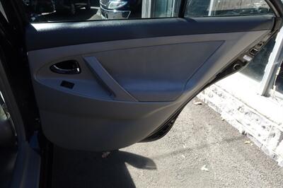 2007 Toyota Camry SE V6   - Photo 17 - Newark, NJ 07104