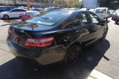 2007 Toyota Camry SE V6   - Photo 8 - Newark, NJ 07104