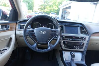 2015 Hyundai SONATA Limited   - Photo 14 - Newark, NJ 07104