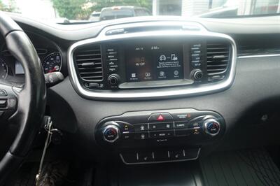 2017 Kia Sorento LX - Photo 18 - Newark, NJ 07104