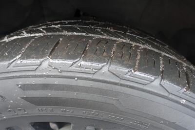 2017 Cadillac Escalade ESV Luxury - Photo 26 - Newark, NJ 07104