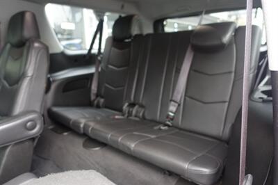 2017 Cadillac Escalade ESV Luxury - Photo 13 - Newark, NJ 07104