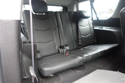 2017 Cadillac Escalade ESV Luxury - Photo 19 - Newark, NJ 07104