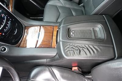 2017 Cadillac Escalade ESV Luxury - Photo 23 - Newark, NJ 07104