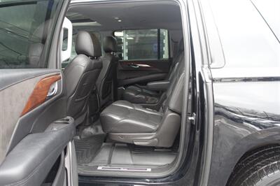 2017 Cadillac Escalade ESV Luxury - Photo 11 - Newark, NJ 07104
