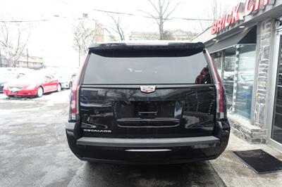 2017 Cadillac Escalade ESV Luxury - Photo 7 - Newark, NJ 07104