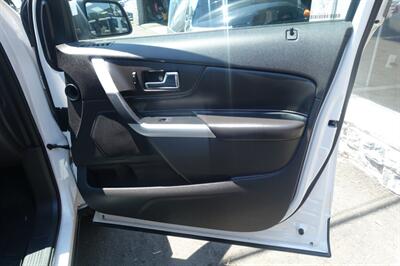 2014 Ford Edge SEL - Photo 17 - Newark, NJ 07104