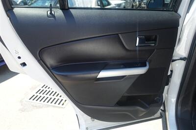 2014 Ford Edge SEL - Photo 14 - Newark, NJ 07104
