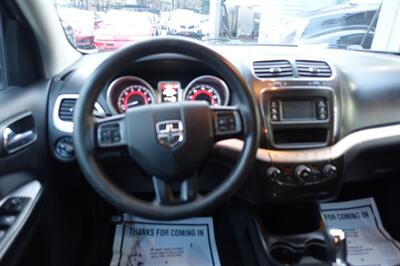 2017 Dodge Journey SXT   - Photo 13 - Newark, NJ 07104