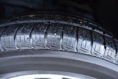 2017 Dodge Journey SXT   - Photo 23 - Newark, NJ 07104