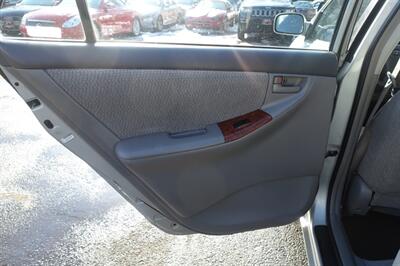 2004 Toyota Corolla LE - Photo 12 - Newark, NJ 07104