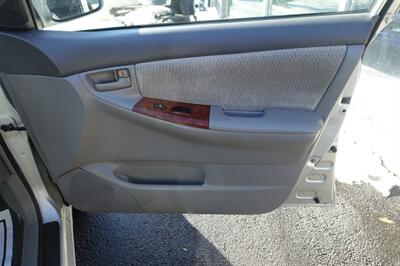 2004 Toyota Corolla LE - Photo 15 - Newark, NJ 07104