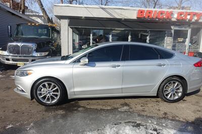 2017 Ford Fusion SE   - Photo 4 - Newark, NJ 07104