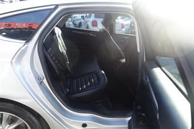 2017 Ford Fusion SE   - Photo 16 - Newark, NJ 07104