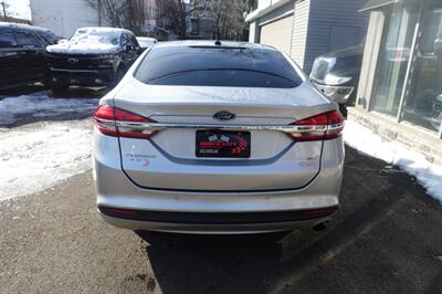 2017 Ford Fusion SE   - Photo 7 - Newark, NJ 07104