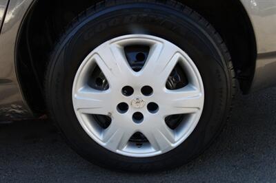 2005 Toyota Corolla LE   - Photo 23 - Newark, NJ 07104