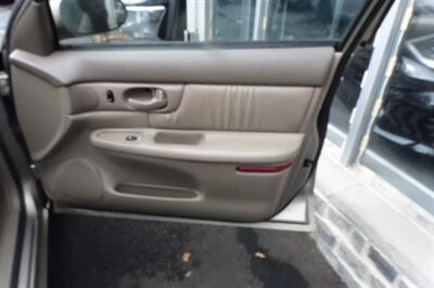 2001 Buick Century Custom   - Photo 15 - Newark, NJ 07104