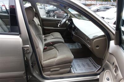 2001 Buick Century Custom   - Photo 14 - Newark, NJ 07104