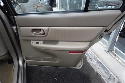 2001 Buick Century Custom   - Photo 17 - Newark, NJ 07104