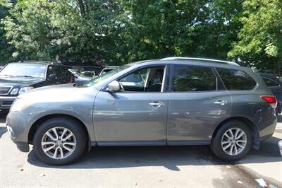 2015 Nissan Pathfinder SV - Photo 4 - Newark, NJ 07104