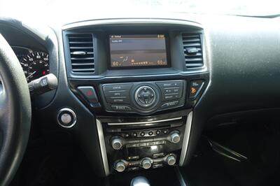2015 Nissan Pathfinder SV - Photo 21 - Newark, NJ 07104