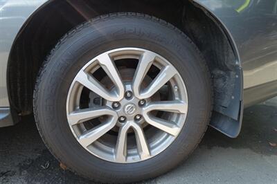 2015 Nissan Pathfinder SV - Photo 26 - Newark, NJ 07104