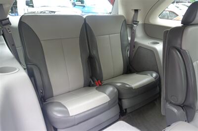 2007 Chrysler Pacifica Touring   - Photo 19 - Newark, NJ 07104