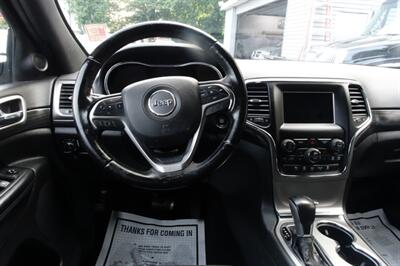 2020 Jeep Grand Cherokee Laredo   - Photo 13 - Newark, NJ 07104