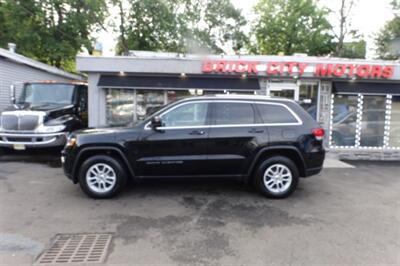 2020 Jeep Grand Cherokee Laredo   - Photo 4 - Newark, NJ 07104