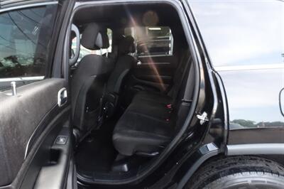 2020 Jeep Grand Cherokee Laredo   - Photo 11 - Newark, NJ 07104