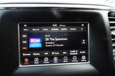 2020 Jeep Grand Cherokee Laredo   - Photo 20 - Newark, NJ 07104