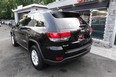2020 Jeep Grand Cherokee Laredo   - Photo 6 - Newark, NJ 07104