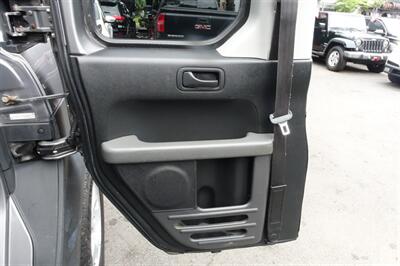 2005 Honda Element Y   - Photo 12 - Newark, NJ 07104
