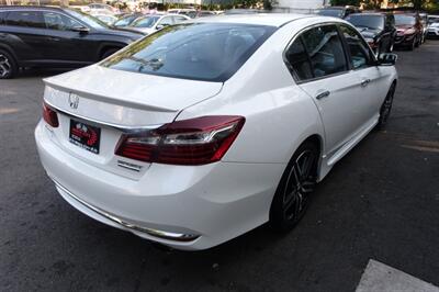 2017 Honda Accord Sport Special Editio   - Photo 5 - Newark, NJ 07104