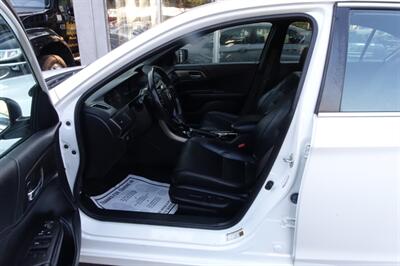 2017 Honda Accord Sport Special Editio   - Photo 9 - Newark, NJ 07104