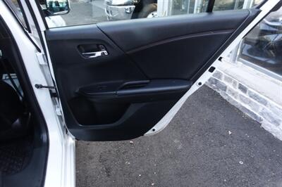 2017 Honda Accord Sport Special Editio   - Photo 17 - Newark, NJ 07104