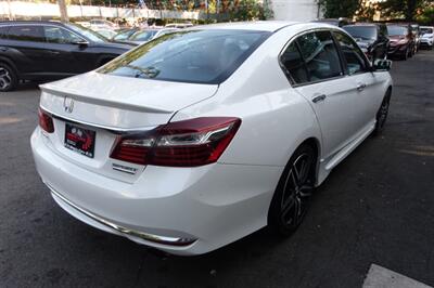 2017 Honda Accord Sport Special Editio   - Photo 8 - Newark, NJ 07104