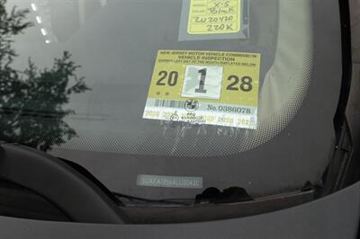 2004 BMW X5 3.0i - Photo 24 - Newark, NJ 07104