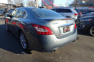 2010 Nissan Maxima 3.5 SV   - Photo 6 - Newark, NJ 07104