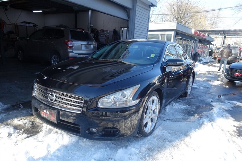 2010 Nissan Maxima SV