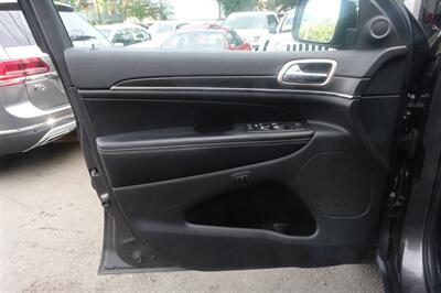 2015 Jeep Grand Cherokee Limited - Photo 10 - Newark, NJ 07104