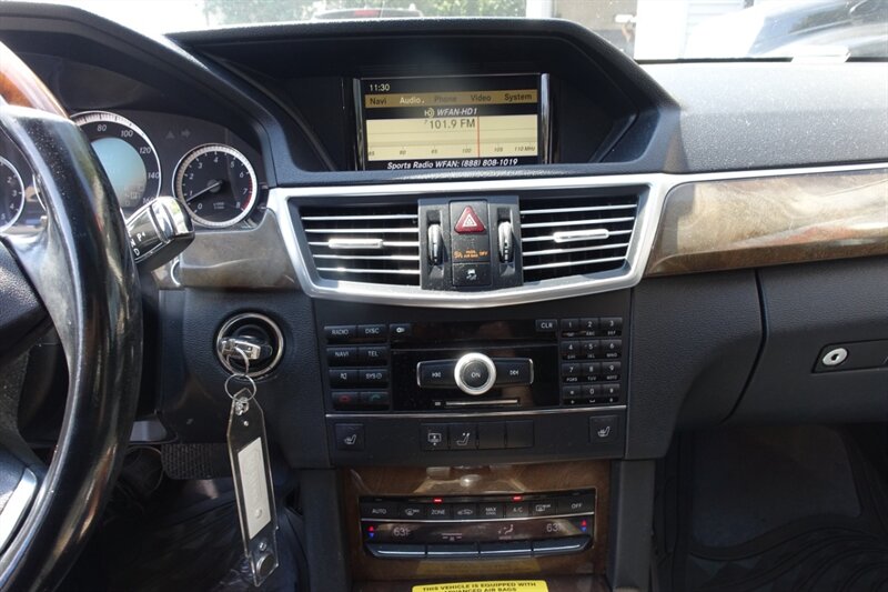 2010 Mercedes Benz E 350 photo 19