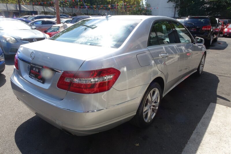2010 Mercedes Benz E 350 photo 5