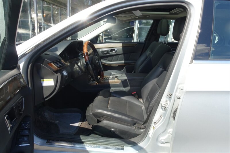 2010 Mercedes Benz E 350 photo 9