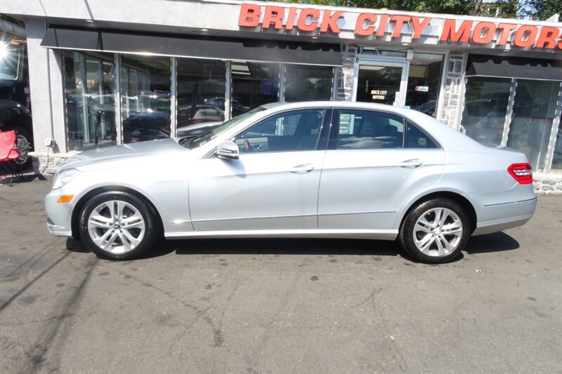 2010 Mercedes Benz E 350 photo 4
