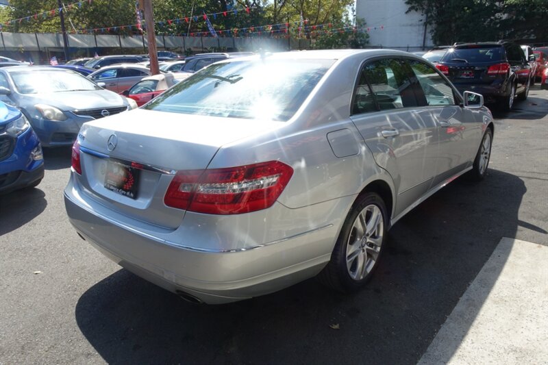 2010 Mercedes Benz E 350 photo 8
