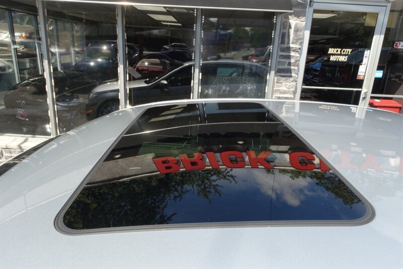 2010 Mercedes Benz E 350 photo 21