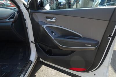 2018 Hyundai SANTA FE SE - Photo 23 - Newark, NJ 07104