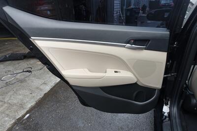 2020 Hyundai ELANTRA SE   - Photo 12 - Newark, NJ 07104